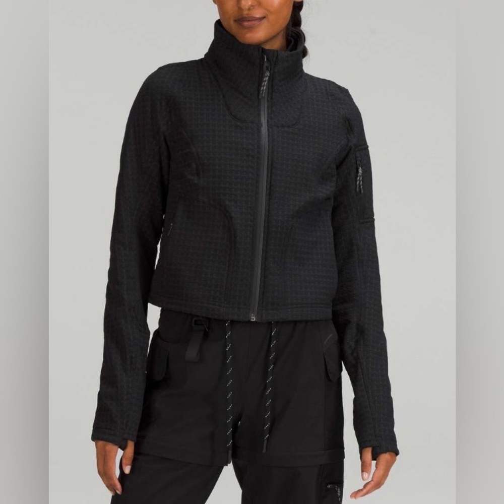 NWOT NEW Lululemon Water-Repellent Fleece Hiking Jacket Black